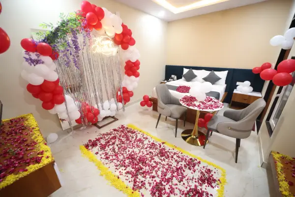 Rooms & Suites
